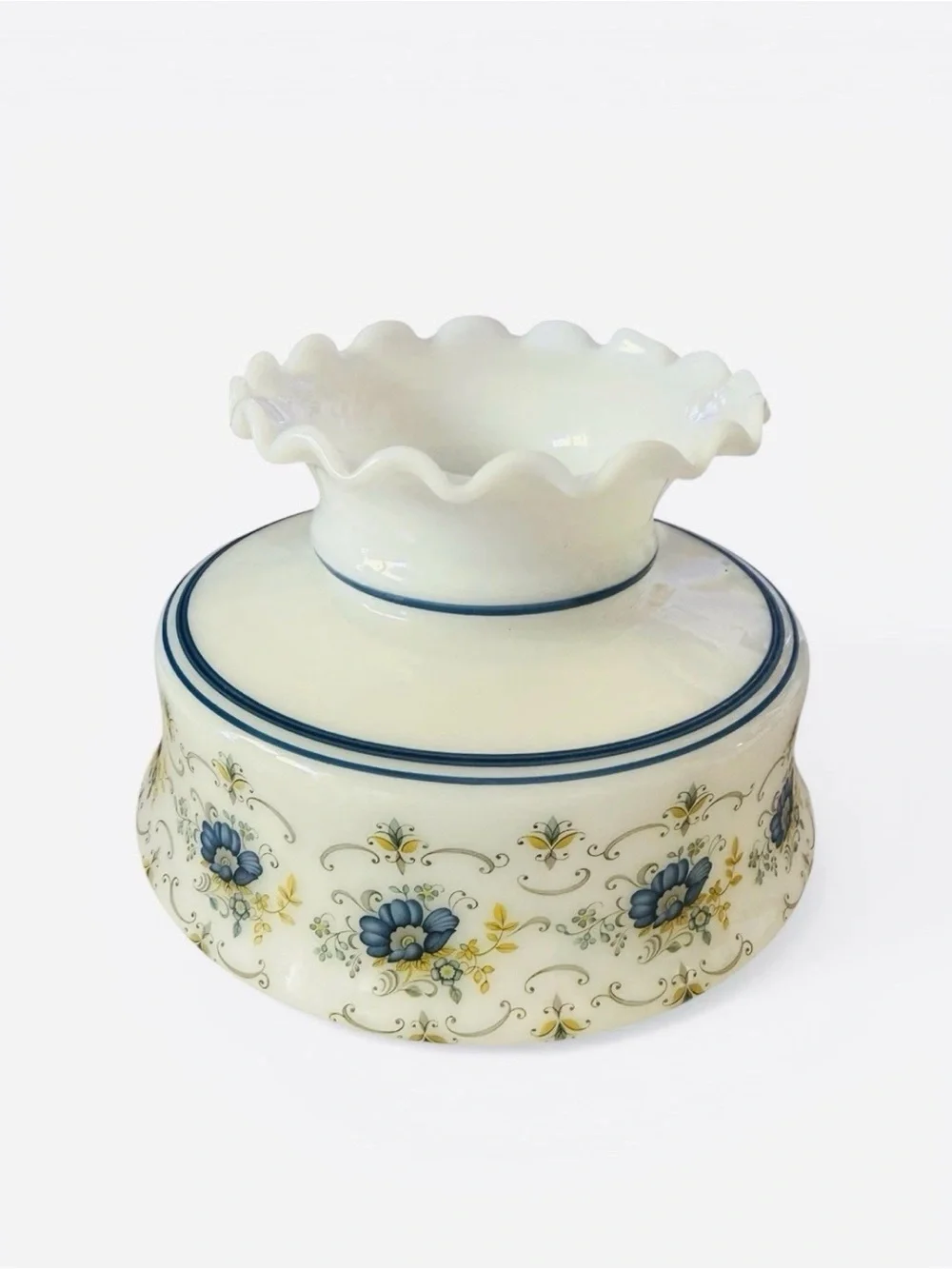 VTG Quoizel Abigail Adams 6”  Blue Floral Milk Glass Lamp Shade Fitter Ruffled